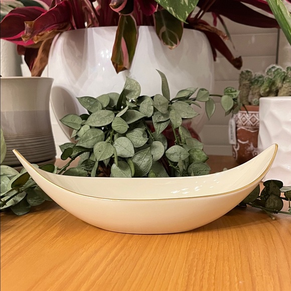 Lenox Vintage Olympia Gold Boat Nut Dish 24k Gold Rim EUC - Picture 1 of 9